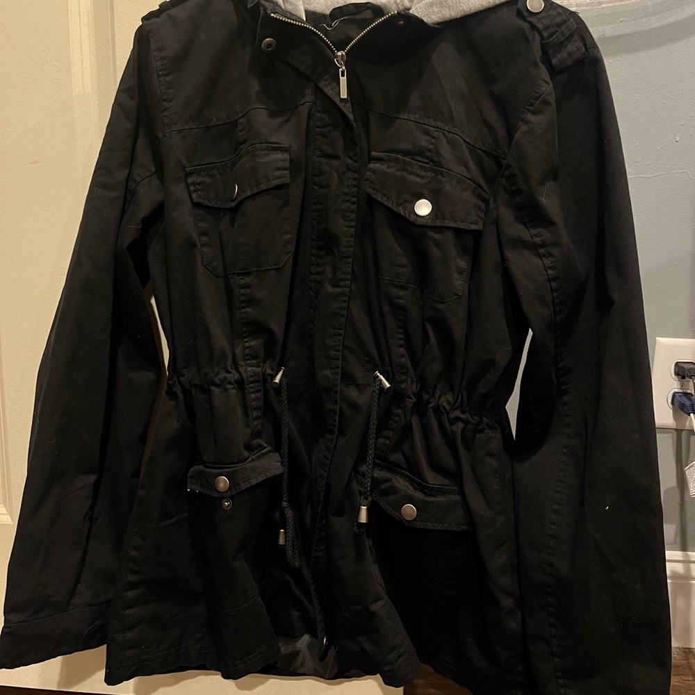 Black Rue21 coat. Worn once or twice so it’s in very good condition